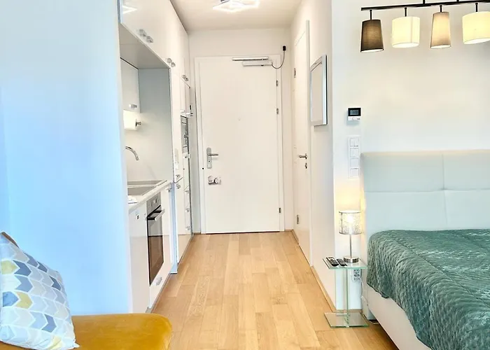 Apartman Modern New - Terrace, Full Kitchen In Center Bécs