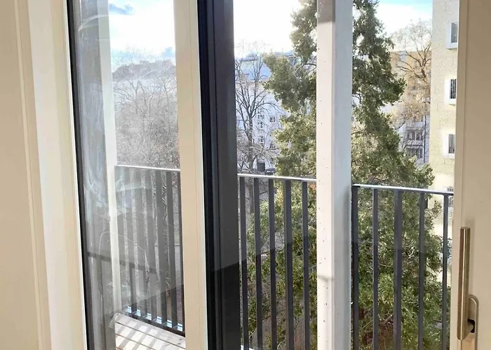 Modern New - Terrace, Full Kitchen In Center